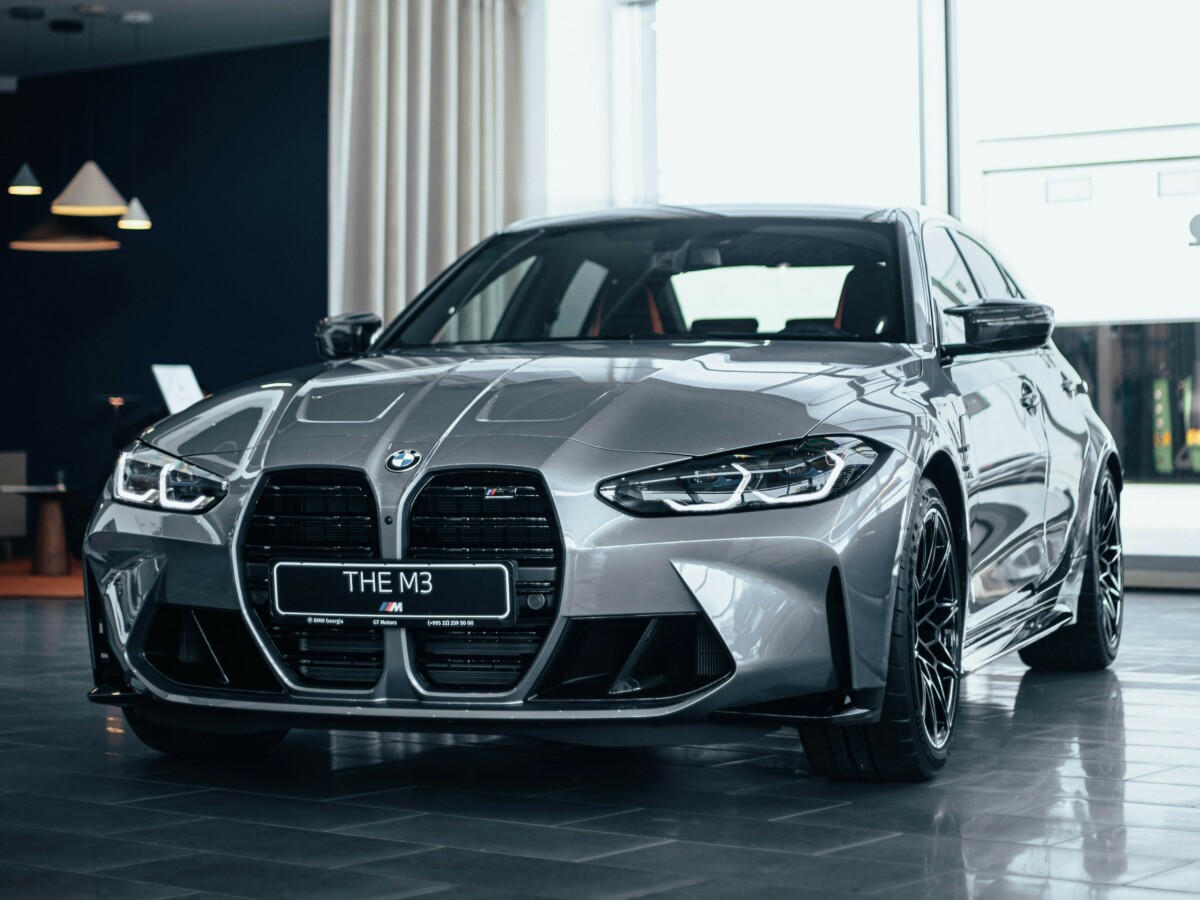 BMW M3 G80を選ぶ理由とは？セダンスポーツの最高峰を解説！ | 京都 
